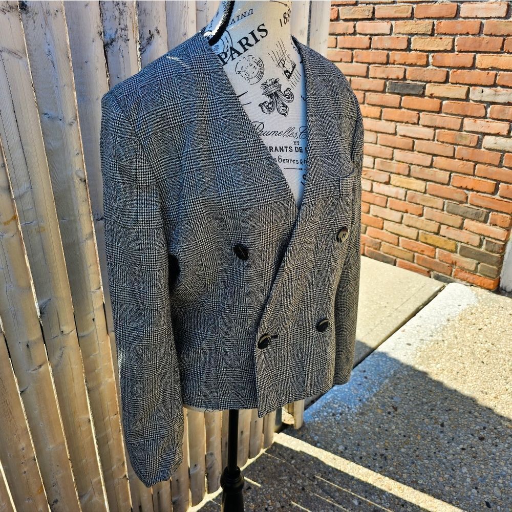 Vintage Jones New York Plaid Career Blazer.